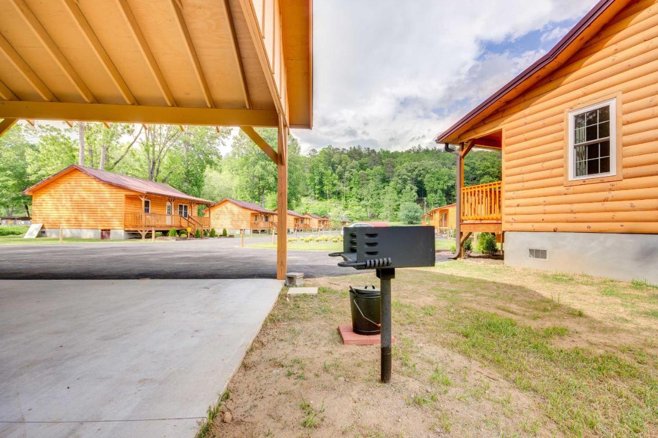 Newly Built Smoky Mountain Cabin Near Bryson City! Exteriör bild